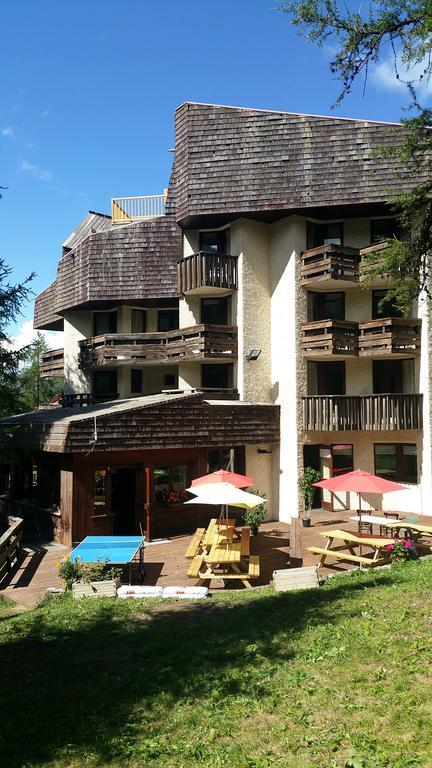 Hotel Les Trappeurs Лез-Ор Экстерьер фото