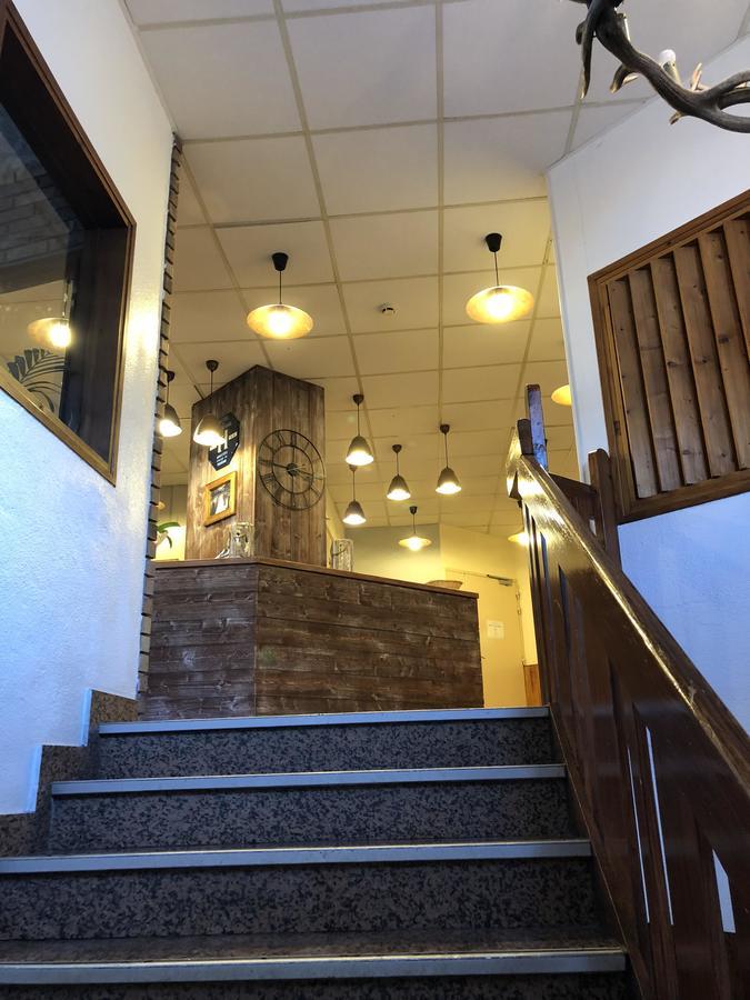 Hotel Les Trappeurs Лез-Ор Экстерьер фото